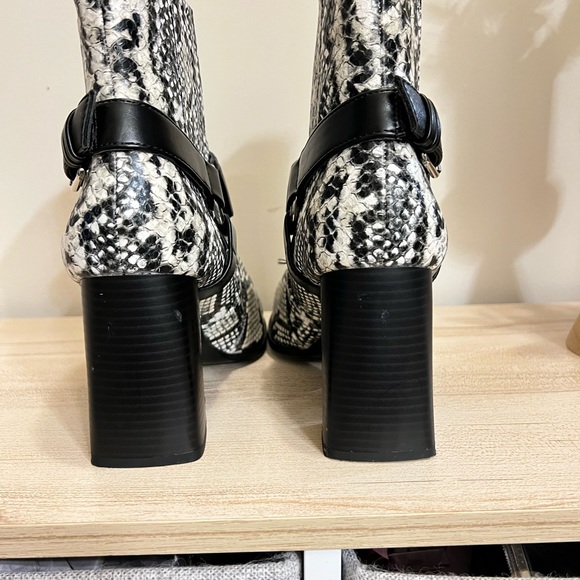 BcbgGeneration Agnes harness animal print synthetic material booties - Picture 10 of 12